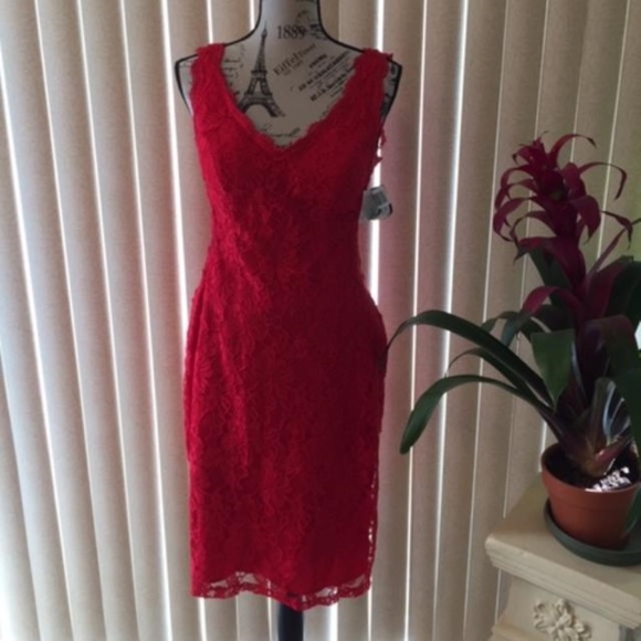 Xscape Dresses & Skirts - XSCAPE RED LACE SEXY SIDE PARTY DRESS SIZE 10